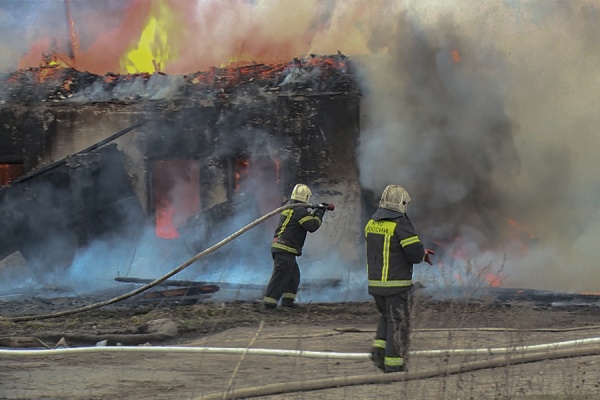 В Касимове при пожаре в жилом доме погибла женщина