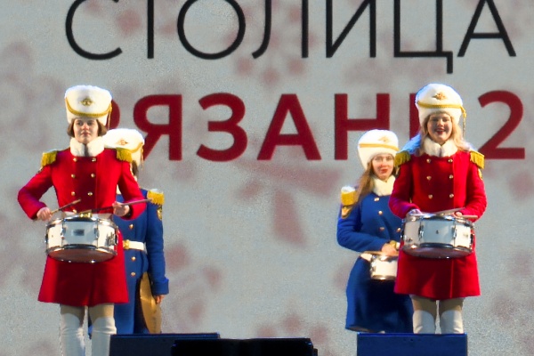 Рязанских спортсменов и физкультурников чествовали на сцене Новогодней столицы