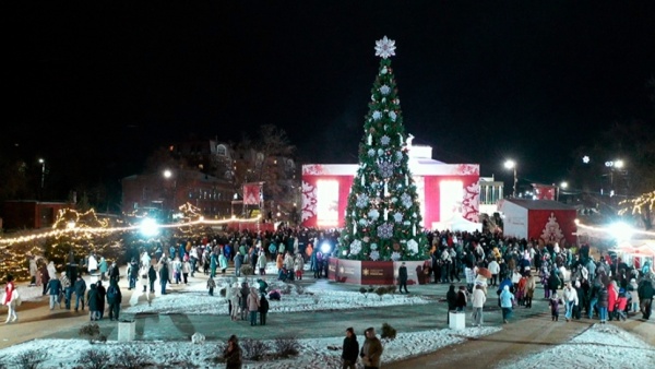 На Лыбедском бульваре начался концерт группы «Градусы»