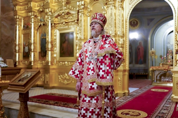 Митрополит Марк совершил литургию в Никольском храме в Риме