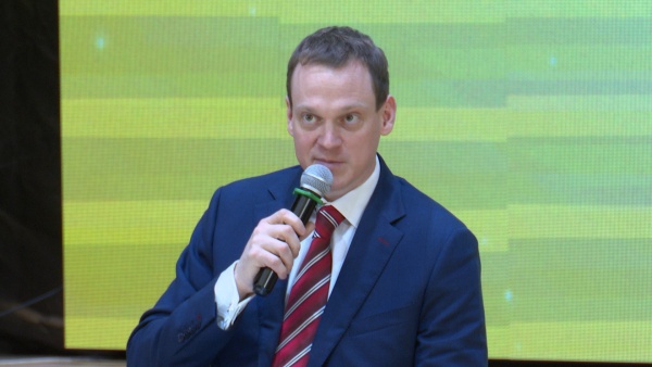 Павел Малков: «Аграрии обеспечены топливом и удобрениями»