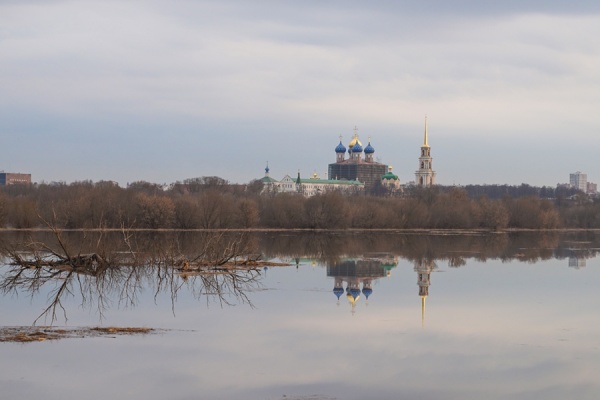 Уровень воды в Оке в Рязани понизился на 3 сантиметра за сутки