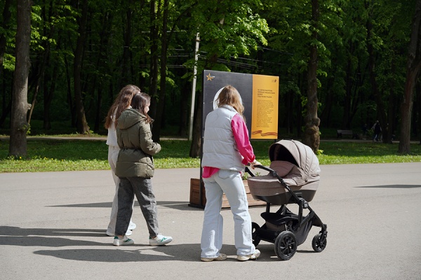 Девять пар двойняшек родились в мае в Перинатальном центре