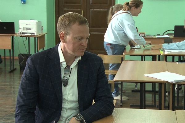 Губернатор прокомментировал трёхдневное голосование