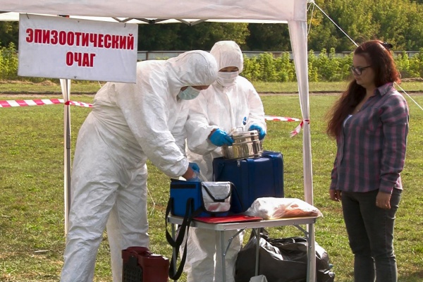 В Рязани прошли межрегиональные учения по борьбе с гриппом птиц