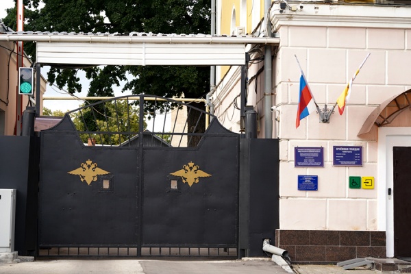 Рязанские полицейские выслали из страны 12 мигрантов с судимостью