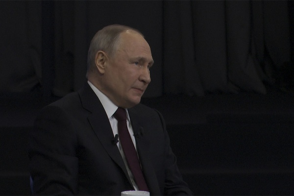 Завершилась прямая линия Владимира Путина