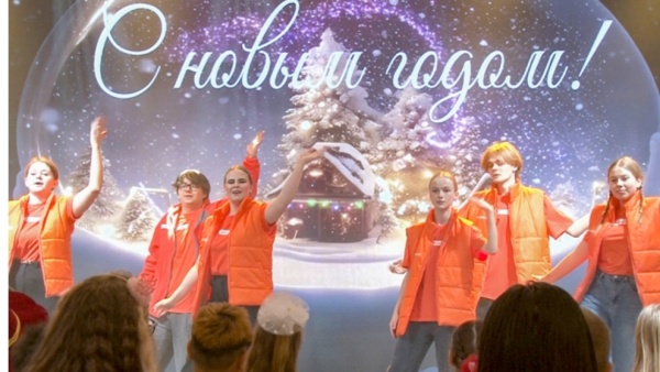 В рязанском Правительстве провели акцию «Подари детям праздник»