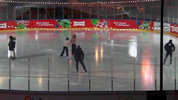 Каток на Лыбедском бульваре продолжит работу до 20 февраля