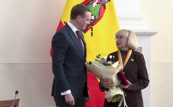 Татьяна Панфилова награждена знаком «Почет и слава»