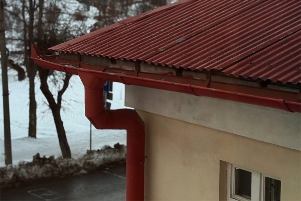 В Туме найден подрядчик для ремонта обрушившейся крыши дома