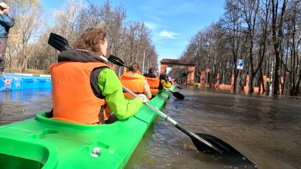 Сап-заплыв в Лесопарке перенесли на две недели