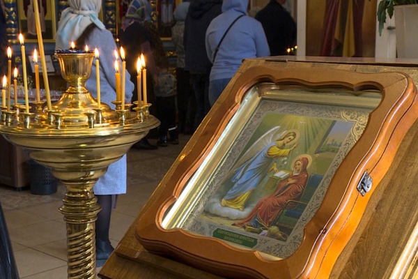 Православные верующие отмечают Благовещение