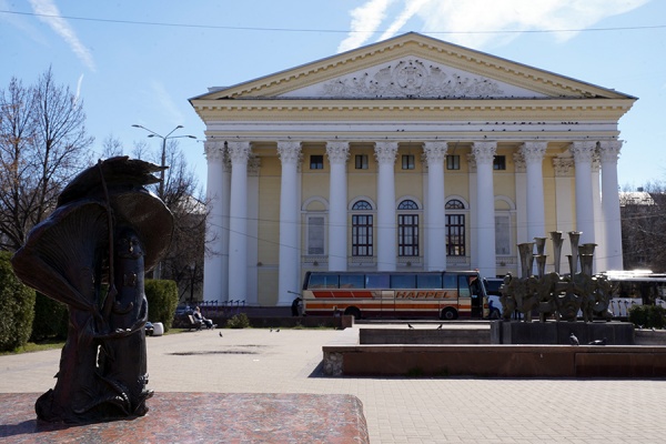 Артисты молодежного театра Узбекистана впервые выступят в Рязани