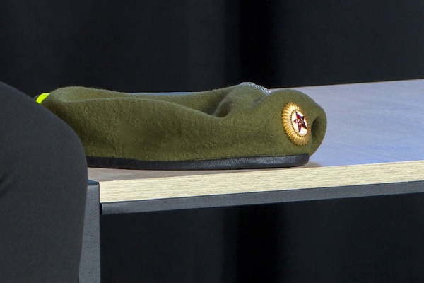 Боец из Ухолова защищает жену и четверых детей