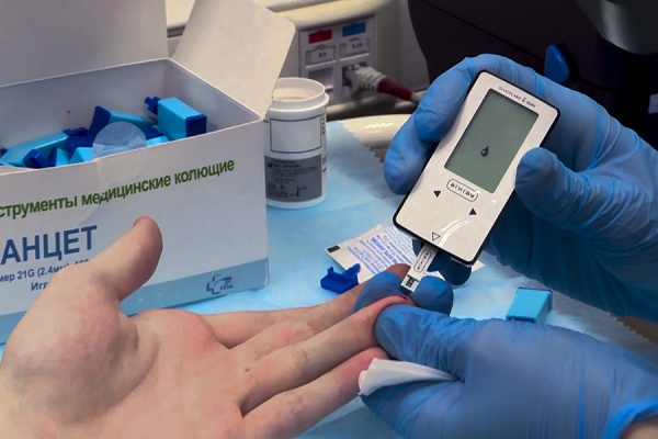 Регион получит 55 млн рублей на глюкометры для детей и беременных