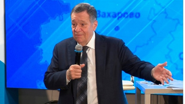 Андрей Макаров ответил на вопросы жителей Рязанской области