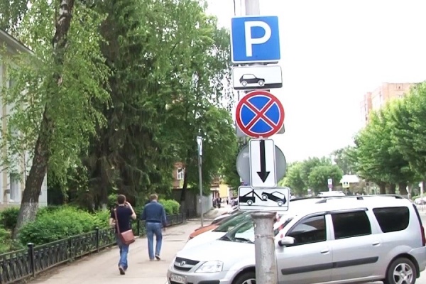 В Рязани могут запретить стоянку большегрузов на одной из улиц