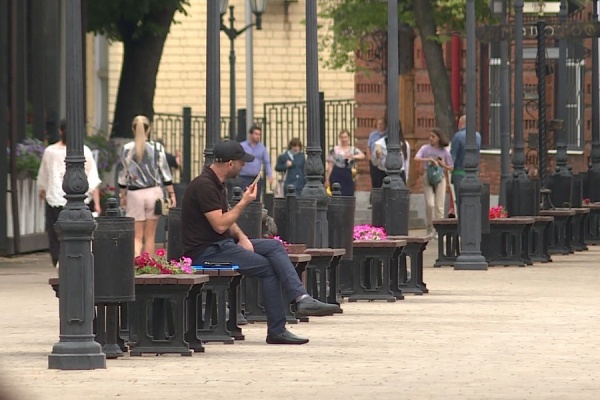 Улица Почтовая осталась без лавочек