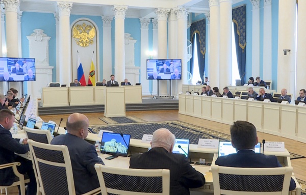 В областной Думе утвердили поправки в трёхлетний бюджет