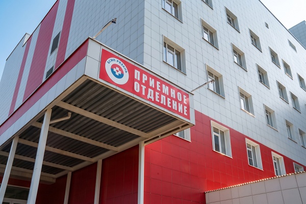 Нейрохирурги БСМП первыми в регионе освоили аутоневральную пластику